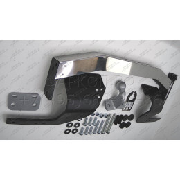 3018-FL ORIS Тюнинговый фаркоп с металлической накладкой на Toyota Land Cruiser 200 2007-2021 (включая Executive, Excalibur, TRD), Lexus LX 2007-2021. Без выреза в бампере. Тип шара: 