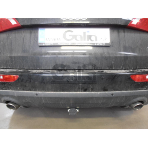 A046C GALIA Полностью оцинкованный фаркоп на Audi Q5 2008-2016. Подрозетник убирается за бампер. Тип шара: C (горизонтальный съемный). Невидимый вырез бампера. Нагрузки: 2400/80 кг, масса фаркопа 19,77 кг