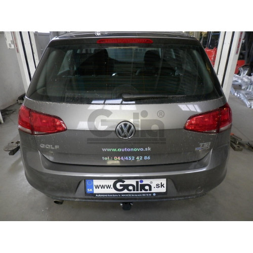 A048C GALIA Полностью оцинкованный фаркоп на Volkswagen Golf VII хетчбек 5 дверей 2013-2017, SEAT Leon хетчбек 5 дверей 2013-2017, Audi A3 хетчбек 3/5 дверей 2012-2020. Подрозетник убирается за бампер. Тип шара: C (горизонтальный съемный). Подрезка бампер