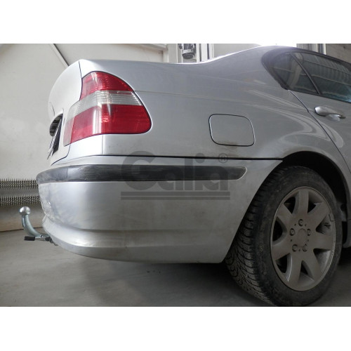 B009C GALIA Полностью оцинкованный фаркоп на BMW 3-Series E46 седан/универсал/купе 1998-2005. Подрозетник убирается за бампер. Тип шара: C (горизонтальный съемный). Невидимый вырез бампера. Нагрузки: 1800/75 кг, масса фаркопа 17,07 кг