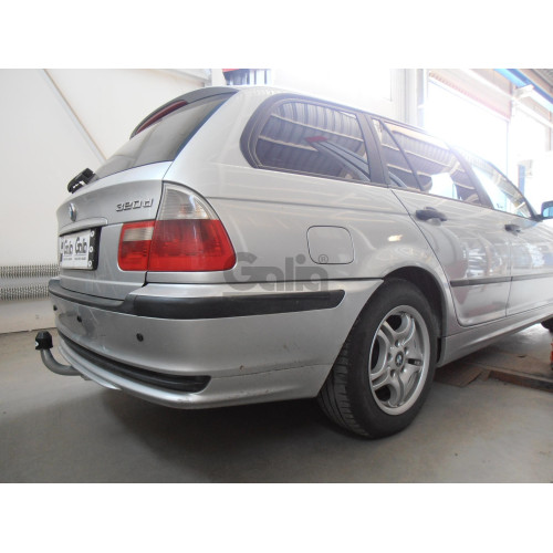 B009C GALIA Полностью оцинкованный фаркоп на BMW 3-Series E46 седан/универсал/купе 1998-2005. Подрозетник убирается за бампер. Тип шара: C (горизонтальный съемный). Невидимый вырез бампера. Нагрузки: 1800/75 кг, масса фаркопа 17,07 кг