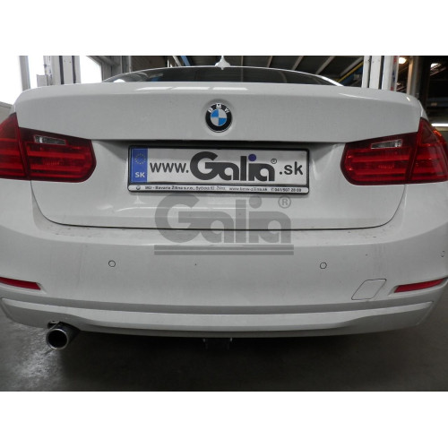 B021A GALIA Полностью оцинкованный фаркоп на BMW 3-Series седан/универсал 2011-2018, BMW 1-Series 2011-2019. Подрозетник убирается за бампер. Невидимый вырез бампера. Тип шара: A. Нагрузки: 1900/75 кг, масса фаркопа 12,82 кг