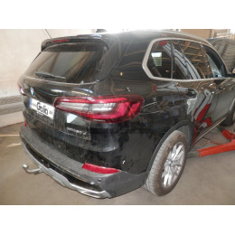 B026V GALIA Полностью оцинкованный фаркоп на BMW X5 G05 2018-, BMW X7 G07 2019-, BMW X6 G06 2019-. Подрозетник убирается за бампер. Тип шара: AV (вертикальное быстросъем
