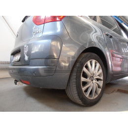 C051A GALIA Полностью оцинкованный фаркоп на Citroen C4 Picasso 2006-2013, Citroen C4 Grand Picasso 2006-2013, Peugeot 5008 2009-2017. Тип шара: A. Невидимая минимальная подрезка бампер