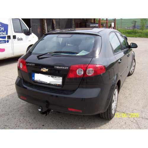 D034A GALIA Полностью оцинкованный фаркоп на Chevrolet Lacetti хетчбек 5 дверей 2004-2013, Daewoo Nubira хетчбек 5 дверей 2003-2013. Подрозетник убирается за бампер. Тип шара: A. Без выреза бампера. Нагрузки: 1300/75 кг, масса фаркопа 16,51 кг