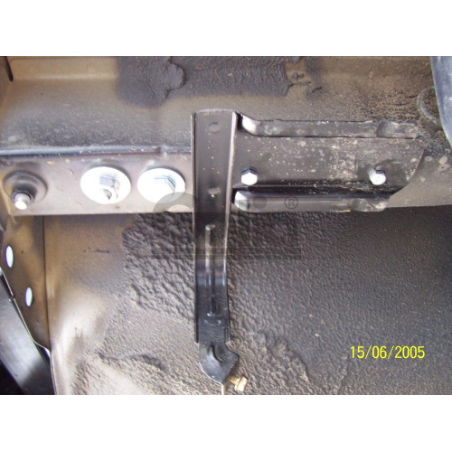 D034A GALIA Полностью оцинкованный фаркоп на Chevrolet Lacetti хетчбек 5 дверей 2004-2013, Daewoo Nubira хетчбек 5 дверей 2003-2013. Подрозетник убирается за бампер. Тип шара: A. Без выреза бампера. Нагрузки: 1300/75 кг, масса фаркопа 16,51 кг