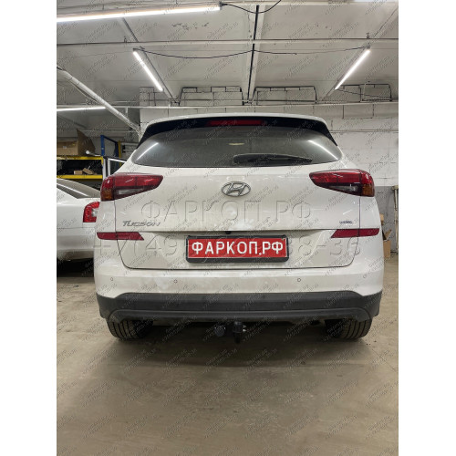 F.2811.001 BERG Фаркоп на Hyundai Tucson 2018-2021, Kia Sportage 2015-2018, 2018-2022 без подрезки бампера. Тип шара: A. Нагрузки: 1550/75 кг, масса фаркопа 15 кг (без электрики в комплекте)