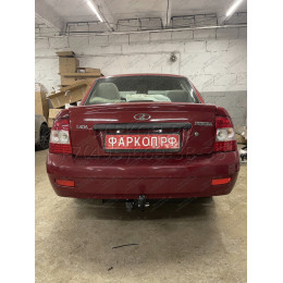 F.6018.001 BERG Фаркоп на Lada Priora 2007-2018, Lada 2110/2111/2112 1995-2007 без снятия и подрезки бампера. Тип шара: A. Нагрузки: 900/75 кг, масса фаркопа 12 кг (без электрики 