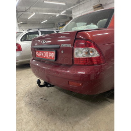 F.6018.001 BERG Фаркоп на Lada Priora 2007-2018, Lada 2110/2111/2112 1995-2007 без снятия и подрезки бампера. Тип шара: A. Нагрузки: 900/75 кг, масса фаркопа 12 кг (без электрики 