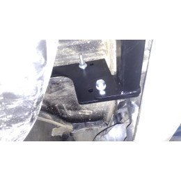 FA 0170-E Бизон Фаркоп на Renault Duster 2010-2021, Nissan Terrano 2014-2022, Renault Kaptur 2016-2022 без подрезки бампера. Тип шара: E (легкосъемный шар под квадрат). Нагрузки: 2500/
