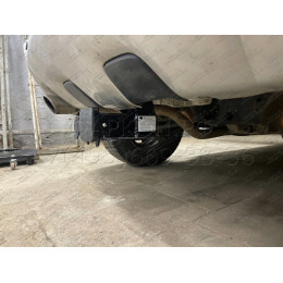 FA 0170-E Бизон Фаркоп на Renault Duster 2010-2021, Nissan Terrano 2014-2022, Renault Kaptur 2016-2022 без подрезки бампера. Тип шара: E (легкосъемный шар под квадрат). Нагрузки: 2500/