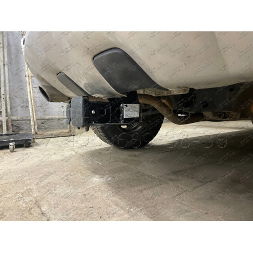 FA 0170-E Бизон Фаркоп на Renault Duster 2010-2021, Nissan Terrano 2014-2022, Renault Kaptur 2016-2022 без подрезки бампера. Тип шара: E (легкосъемный шар под квадрат). Нагрузки: 2500/100 кг. Не комплектуется электрикой
