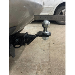 FA 0170-E Бизон Фаркоп на Renault Duster 2010-2021, Nissan Terrano 2014-2022, Renault Kaptur 2016-2022 без подрезки бампера. Тип шара: E (легкосъемный шар под квадрат). Нагрузки: 2500/