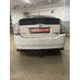FA 0481-E Бизон Фаркоп на Toyota Prius 20 2003-2009 без подрезки бампера. Тип шара: E (легкосъемный шар под квадрат). Нагрузки: 2200/100 кг. Не комплектуется элек