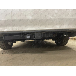 FA 0481-E Бизон Фаркоп на Toyota Prius 20 2003-2009 без подрезки бампера. Тип шара: E (легкосъемный шар под квадрат). Нагрузки: 2200/100 кг. Не комплектуется элек