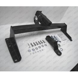 FA 0958-E Бизон Фаркоп на Mitsubishi Outlander 2003-2007 без подрезки бампера. Тип шара: E (легкосъемный шар под квадрат). Нагрузки: 2700/120 кг. Не комплектуется эл