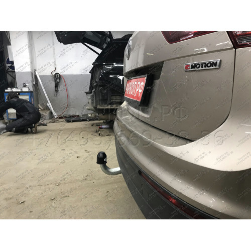 V069A GALIA Полностью оцинкованный фаркоп на Volkswagen Tiguan 2007-2016, Tiguan 2 2016-2024, Audi Q3 2011-2019, 2019-2025, SEAT Tarraco 2018-2024. Тип шара: A. Невидимый вырез бампера. Нагрузки: 2500/140 кг, масса фаркопа 15,1 кг