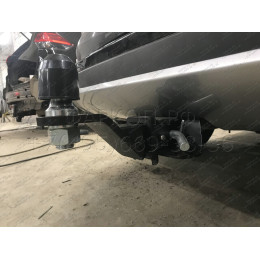 FA 0160-E Бизон Фаркоп на Toyota RAV4 2012-2019. Дорестайлинг без подрезки бампера, рестайлинг с подрезкой бампера. Тип шара: E (легкосъемный шар под квадр