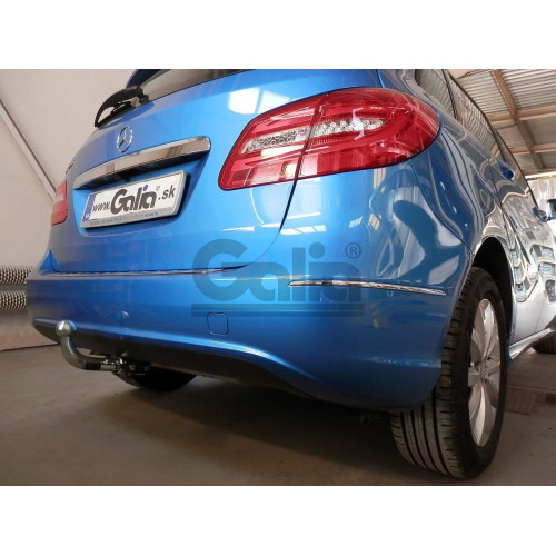 M128C GALIA Полностью оцинкованный фаркоп на Mercedes A-Class w176 дорестайлинг 2012-2015, Mercedes B-Class w246 2012-2019. Подрозетник убирается за бампер. Тип шара: C (горизонтальный съемный). Без выреза бампера. Нагрузки: 1600/100 кг, масса фаркопа 16,