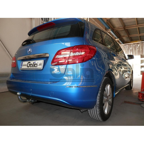 M128C GALIA Полностью оцинкованный фаркоп на Mercedes A-Class w176 дорестайлинг 2012-2015, Mercedes B-Class w246 2012-2019. Подрозетник убирается за бампер. Тип шара: C (горизонтальный съемный). Без выреза бампера. Нагрузки: 1600/100 кг, масса фаркопа 16,