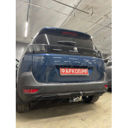 P047C GALIA Полностью оцинкованный фаркоп на Peugeot 5008 2017-2024. Подрозетник убирается за бампер. Требуется невидимая подрезка бампера. Тип шара: C (го