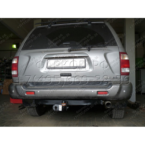 NS 18 AVTOS Фаркоп на Nissan Pathfinder R50 1996-2004, Infiniti QX4 1996-2003 без подрезки бампера. Тип шара: A. Нагрузки: 1500/75 кг, масса фаркопа 17,5 кг (без электрики в комплекте)