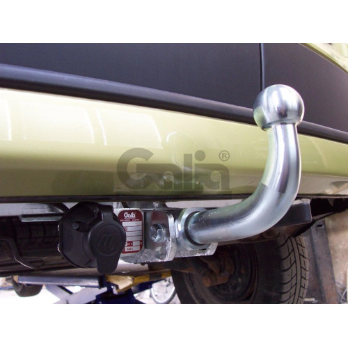 R081C GALIA Полностью оцинкованный фаркоп на Renault Kangoo 1998-2010, кроме 4x4, кроме Long. Тип шара: C (горизонтальный съемный). Установка без снятия и выреза бампера. Нагрузки: 1350/75 кг, масса фаркопа 13,77 кг