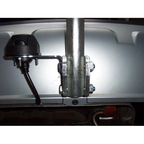 S098C GALIA Полностью оцинкованный фаркоп на Skoda Yeti 2009-2018 2WD/4WD. Тип шара: C (горизонтальный съемный). Невидимый вырез бампера. Нагрузки: 2000/80 кг, масса фаркопа 14,57 кг