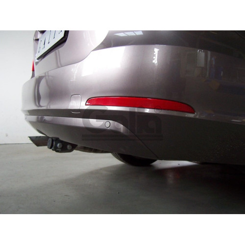S099A GALIA Полностью оцинкованный фаркоп на Skoda Superb II лифтбек/универсал 2008-2015. Подрозетник убирается за бампер. Тип шара: A. Невидимый вырез бампера. Нагрузки: 2000/80 кг, масса фаркопа 15,32 кг