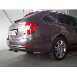 S099A GALIA Полностью оцинкованный фаркоп на Skoda Superb II лифтбек/универсал 2008-2015. Подрозетник убирается за бампер. Тип шара: A. Невидимый вырез бамп