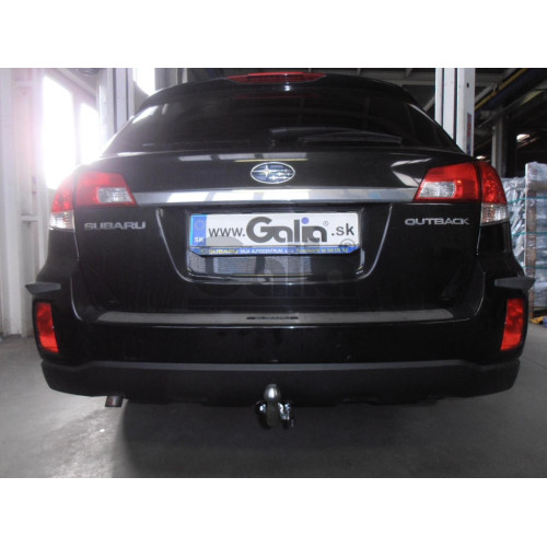 S102A GALIA Полностью оцинкованный фаркоп на Subaru Outback 2009-2015. Подрозетник убирается за бампер. Тип шара: A. Невидимый вырез бампера. Нагрузки: 2100/85 кг, масса фаркопа 16,22 кг