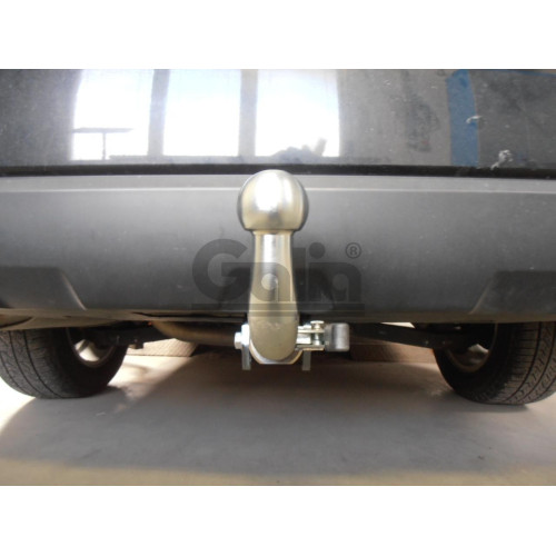 S102A GALIA Полностью оцинкованный фаркоп на Subaru Outback 2009-2015. Подрозетник убирается за бампер. Тип шара: A. Невидимый вырез бампера. Нагрузки: 2100/85 кг, масса фаркопа 16,22 кг
