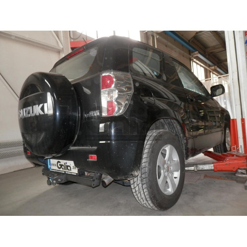 S114A GALIA Полностью оцинкованный фаркоп на Suzuki Grand Vitara 3 двери 2005-2016. Тип шара: A. Установка без снятия и выреза бампера. Нагрузки: 1800/90 кг, масса фаркопа 15,32 кг