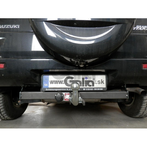 S114A GALIA Полностью оцинкованный фаркоп на Suzuki Grand Vitara 3 двери 2005-2016. Тип шара: A. Установка без снятия и выреза бампера. Нагрузки: 1800/90 кг, масса фаркопа 15,32 кг