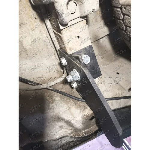 H.T62.A HALTY Фаркоп на Toyota Lite Ace Noah 1996-2001, Toyota Town Ace Noah 1996-2001, Toyota Lite Ace 1996-2007, Toyota Town Ace 1996-2007, в т.ч. Field Tourer, кроме Road Tourer, Daihatsu Delta 1996-2001 без подрезки бампера. Тип шара: A. Нагрузки: 750