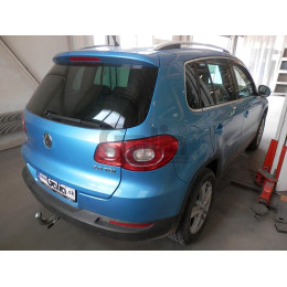 V069A GALIA Полностью оцинкованный фаркоп на Volkswagen Tiguan 2007-2016, Tiguan 2 2016-2024, Audi Q3 2011-2019, 2019-2025, SEAT Tarraco 2018-2024. Тип шара: A. Невидимый вырез бампера. Нагруз