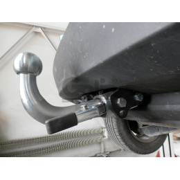 V069A GALIA Полностью оцинкованный фаркоп на Volkswagen Tiguan 2007-2016, Tiguan 2 2016-2024, Audi Q3 2011-2019, 2019-2025, SEAT Tarraco 2018-2024. Тип шара: A. Невидимый вырез бампера. Нагруз