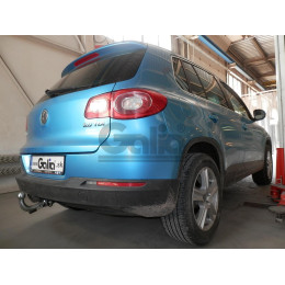 V069A GALIA Полностью оцинкованный фаркоп на Volkswagen Tiguan 2007-2016, Tiguan 2 2016-2024, Audi Q3 2011-2019, 2019-2025, SEAT Tarraco 2018-2024. Тип шара: A. Невидимый вырез бампера. Нагруз