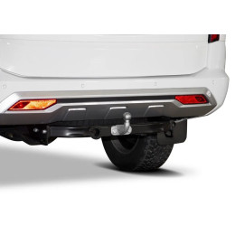 F.4016.002 BERG Фаркоп на Mitsubishi Pajero Sport 2021- без снятия и подрезки бампера. Тип шара: F. Нагрузки: 2000/75 кг, масса фаркопа 19 кг (без электрики в комплекте)