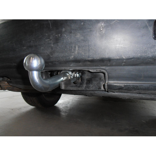 B014A GALIA Полностью оцинкованный фаркоп на BMW X3 E83 2004-2010. Подрозетник убирается за бампер. Тип шара: A. Установка без выреза бампера. Нагрузки: 2000/100 кг, масса фаркопа 10,82 кг