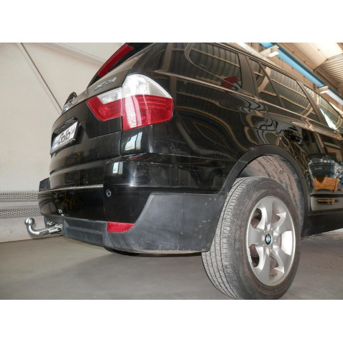 B014A GALIA Полностью оцинкованный фаркоп на BMW X3 E83 2004-2010. Подрозетник убирается за бампер. Тип шара: A. Установка без выреза бампера. Нагрузки: 2000/100 кг, масса фаркопа 10,82 кг