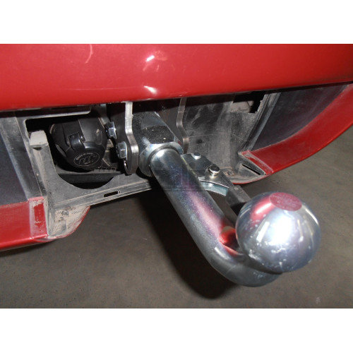B014A GALIA Полностью оцинкованный фаркоп на BMW X3 E83 2004-2010. Подрозетник убирается за бампер. Тип шара: A. Установка без выреза бампера. Нагрузки: 2000/100 кг, масса фаркопа 10,82 кг