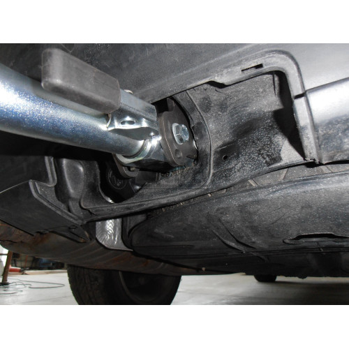 B014A GALIA Полностью оцинкованный фаркоп на BMW X3 E83 2004-2010. Подрозетник убирается за бампер. Тип шара: A. Установка без выреза бампера. Нагрузки: 2000/100 кг, масса фаркопа 10,82 кг