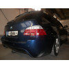 B022A GALIA Полностью оцинкованный фаркоп на BMW 5-Series E60 седан / E61 универсал 2003-2010, в т.ч. подходит с M-пакет. Подрозетник убирается за бампер. Тип шара: A. Невидимый вырез бампера. Нагрузки: 2000/90 кг, масса фаркопа 15,02 кг