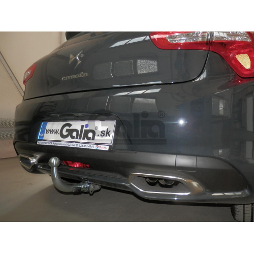 C067A GALIA Полностью оцинкованный фаркоп на Citroen DS5 2011-2018. Подрозетник убирается за бампер. Шар перекрывает противотуманную фару. Тип шара: A. Подрезка бампера. Нагрузки: 1600/80 кг, масса фаркопа 17,46 кг