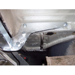 D041A GALIA Полностью оцинкованный фаркоп на Renault Duster 2WD, 4WD 2010-2015, 2015-2021, Renault Duster 2 2021-2022, Nissan Terrano 2014-2022. Тип шара: A. Невидимый вырез бампера. Нагрузк
