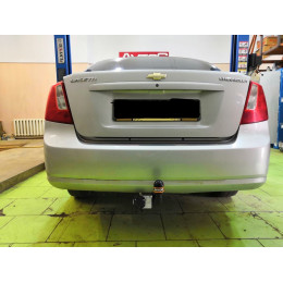 DW 07 AVTOS Фаркоп на Ravon Gentra 2015-2018, Daewoo Gentra 2013-2015, Chevrolet Lacetti седан 2004-2012 без подрезки бампера. Тип шара: A. Нагрузки: 1100/75 кг, масса фаркопа 16 кг (без э