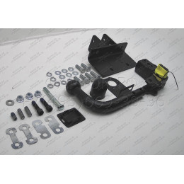 F.5714.006 BERG Фаркоп на Toyota Land Cruiser Prado 150 2009-2023. Требуется подрезка бампера. Тип шара: VM (быстросъемный). Нагрузки: 2500/75 кг, масса фаркопа 13 кг (без эл