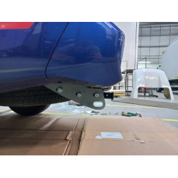 FA 0260-E Бизон Фаркоп на Isuzu D-MAX 2021- без подрезки бампера. Тип шара: E (легкосъемный шар под квадрат). Нагрузки: 3500/120 кг. Не комплектуется электрик