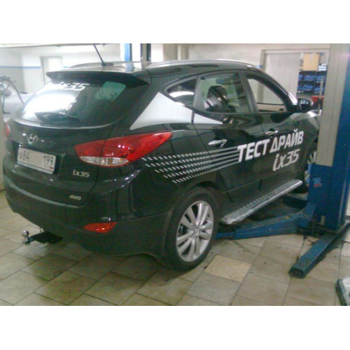 FA 0492-E Бизон Фаркоп на Hyundai ix35 2010-2015 без подрезки бампера. Тип шара: E (легкосъемный шар под квадрат). Нагрузки: 2800/120 кг. Не комплектуется электрикой